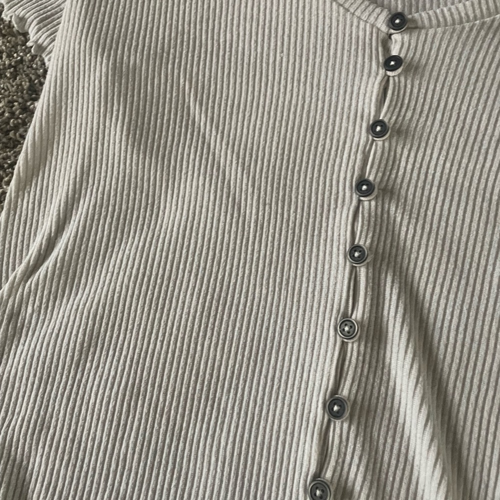 L Cream Ribbed Tee - Picture 2 of 4